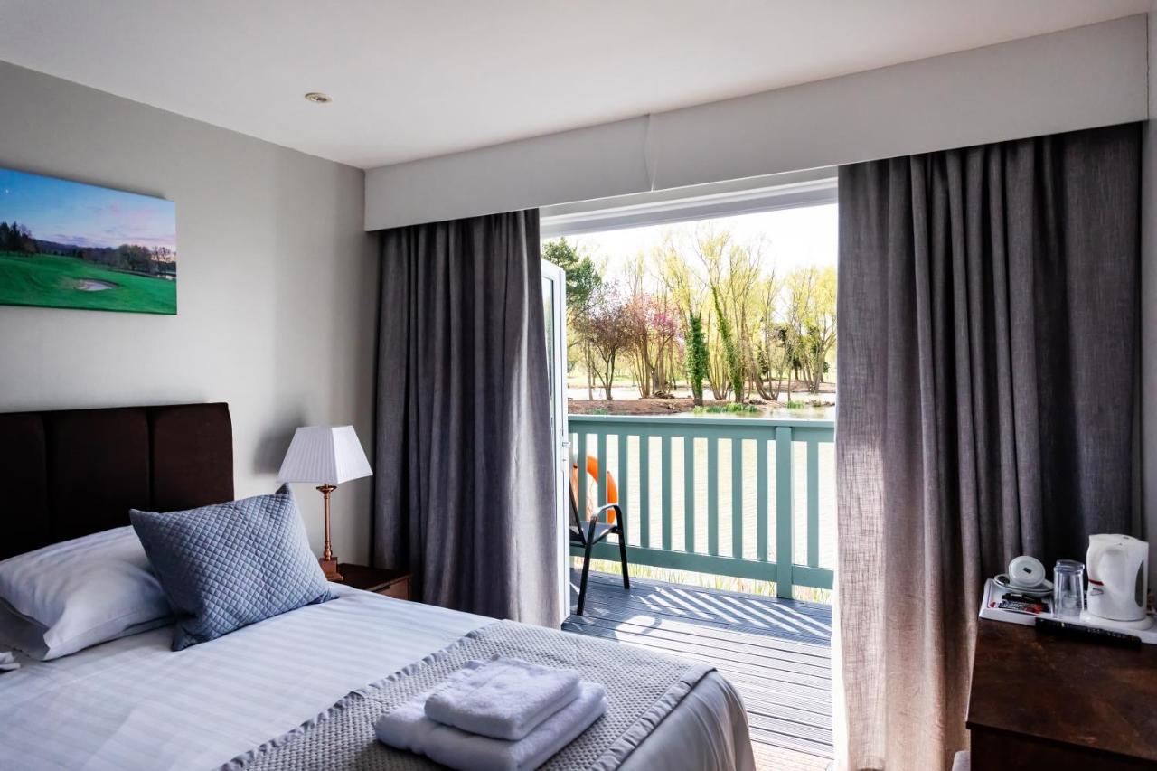The Vale Golf & Country Club Villa Bishampton Dış mekan fotoğraf