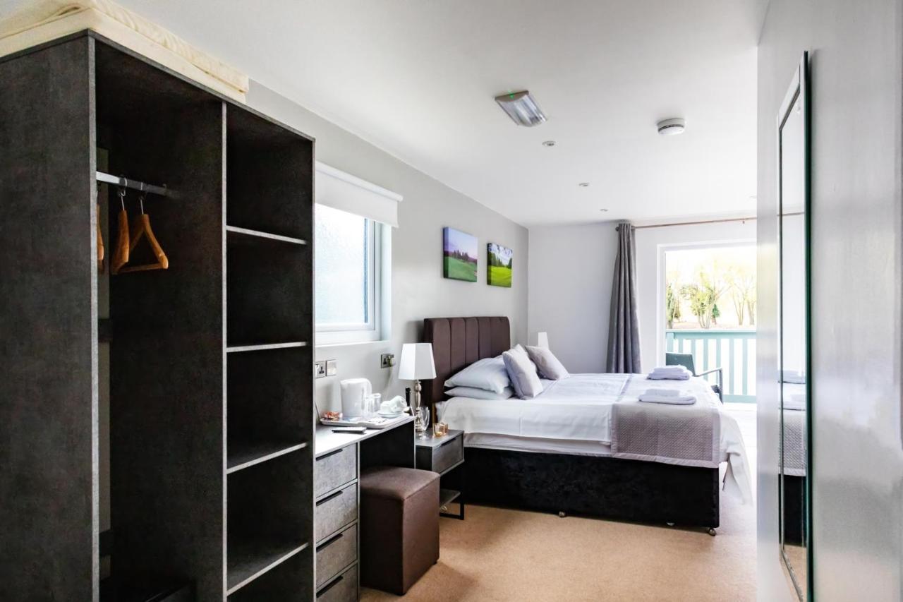 The Vale Golf & Country Club Villa Bishampton Dış mekan fotoğraf