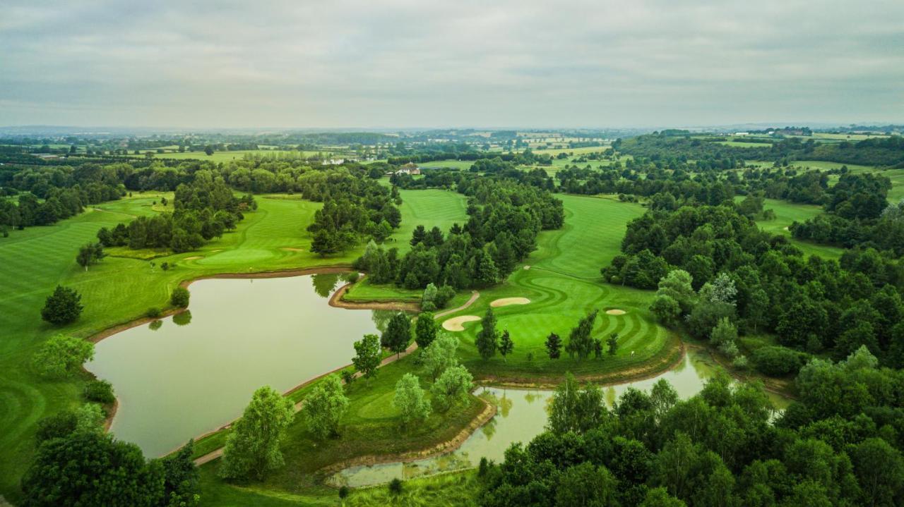 The Vale Golf & Country Club Villa Bishampton Dış mekan fotoğraf