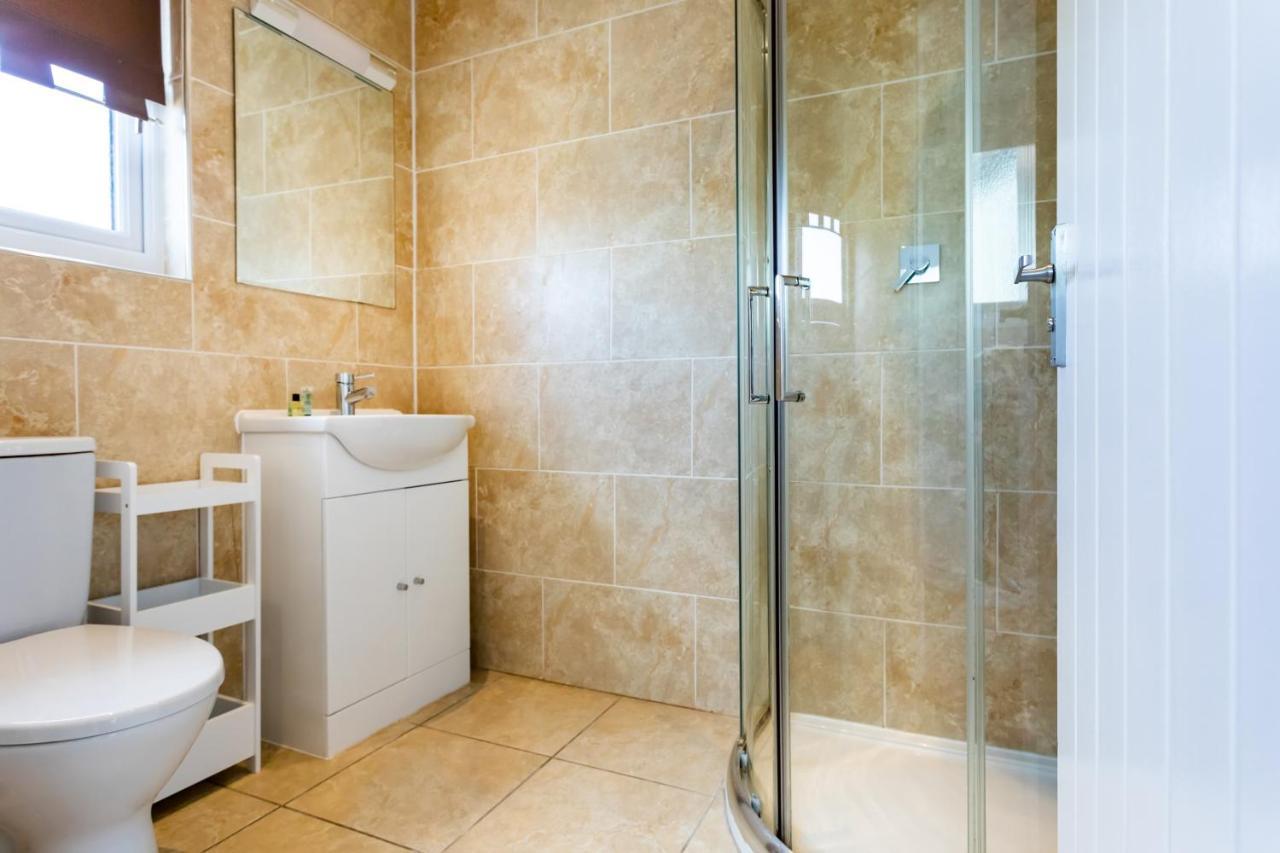 The Vale Golf & Country Club Villa Bishampton Dış mekan fotoğraf