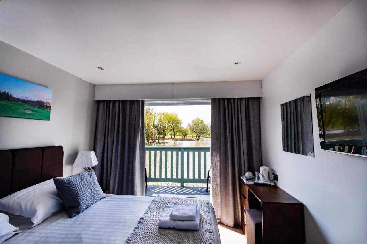 The Vale Golf & Country Club Villa Bishampton Dış mekan fotoğraf