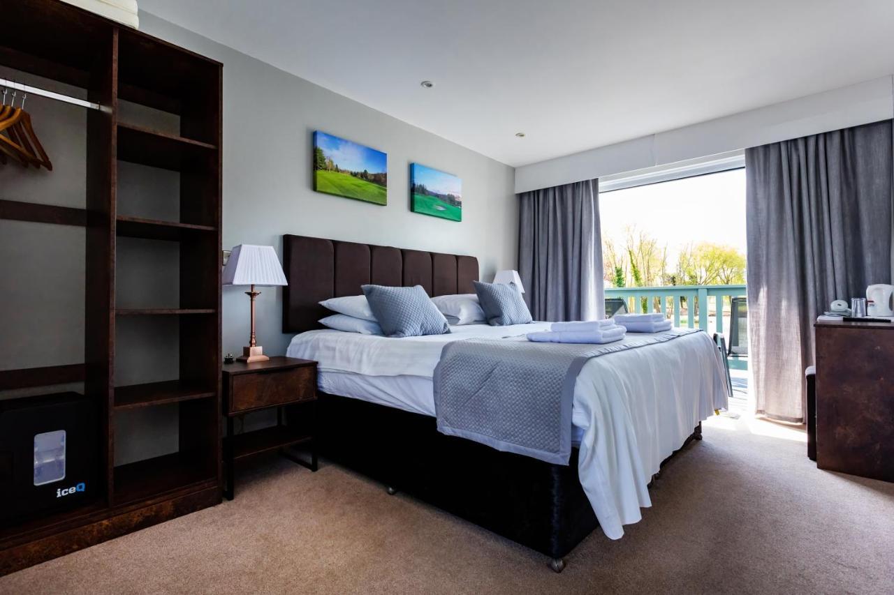 The Vale Golf & Country Club Villa Bishampton Dış mekan fotoğraf