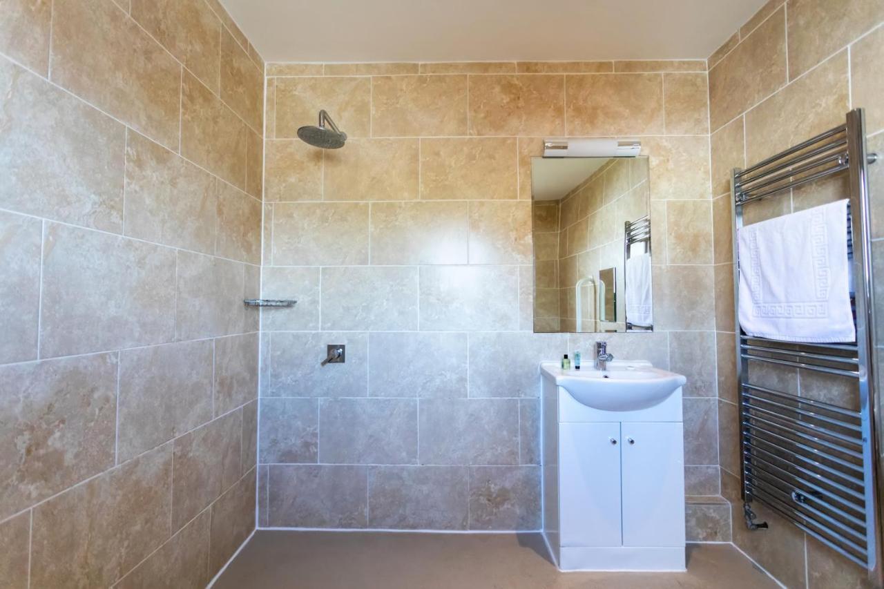 The Vale Golf & Country Club Villa Bishampton Dış mekan fotoğraf