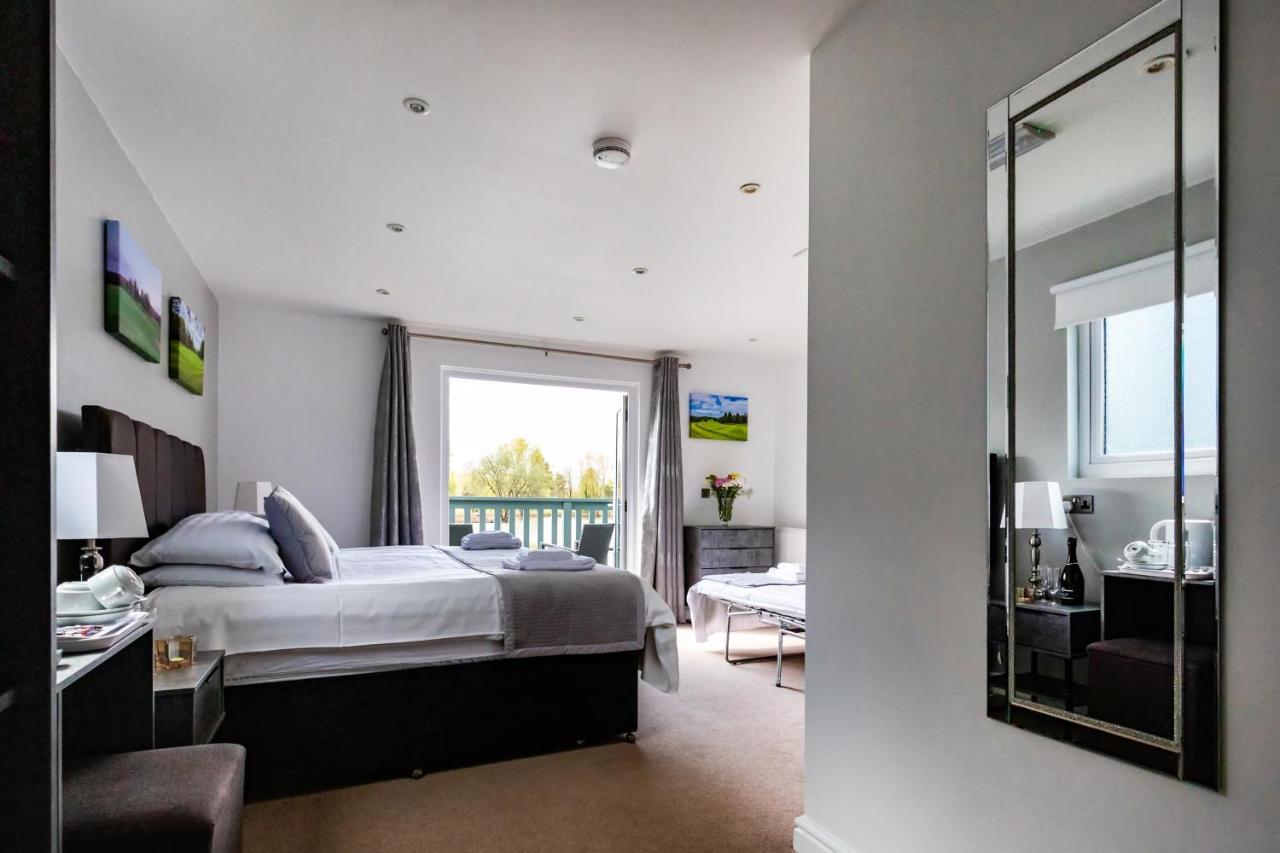 The Vale Golf & Country Club Villa Bishampton Dış mekan fotoğraf