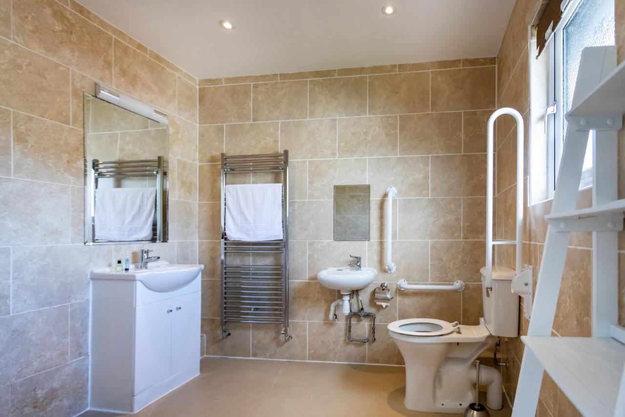 The Vale Golf & Country Club Villa Bishampton Dış mekan fotoğraf