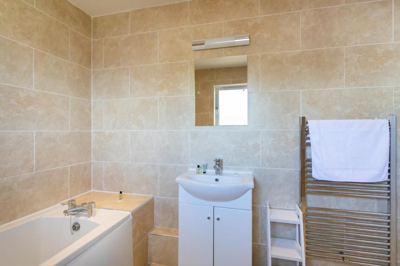 The Vale Golf & Country Club Villa Bishampton Dış mekan fotoğraf