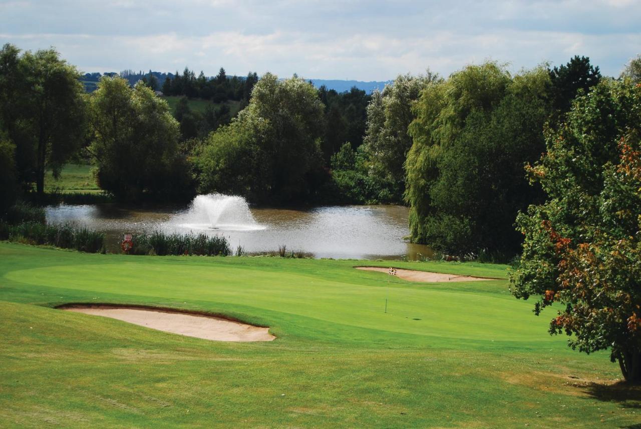 The Vale Golf & Country Club Villa Bishampton Dış mekan fotoğraf